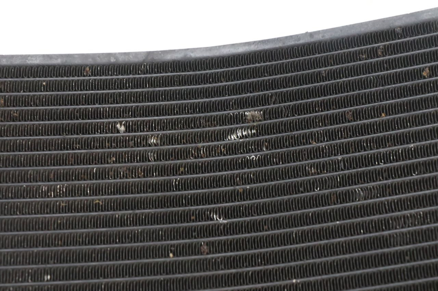 photo de RADIATEUR YAMAHA FZ8 800 (2010 - 2016) - Detail van het onderdeel