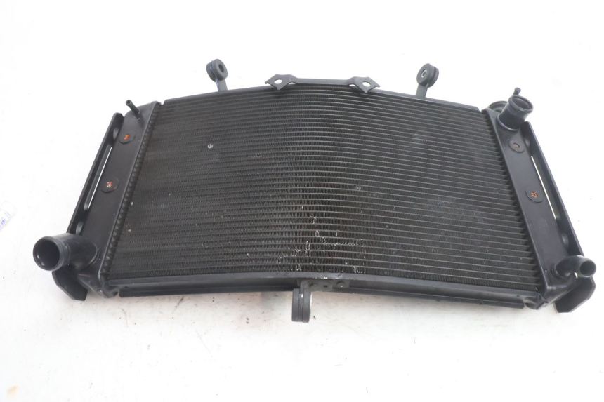 photo de RADIATEUR YAMAHA FZ8 800 (2010 - 2016) - Bevestigingspunten