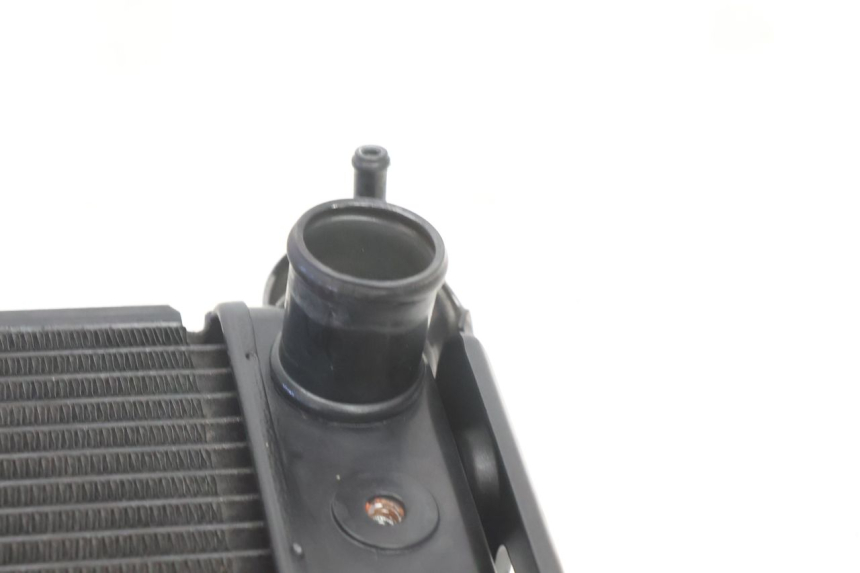 photo de RADIATEUR YAMAHA FZ8 800 (2010 - 2016) - Markeringen en referenties