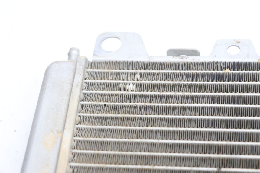 photo de LINKER RADIATEUR BOOM TRIKE FUN 500 (2004 - 2010) - Detail van het onderdeel