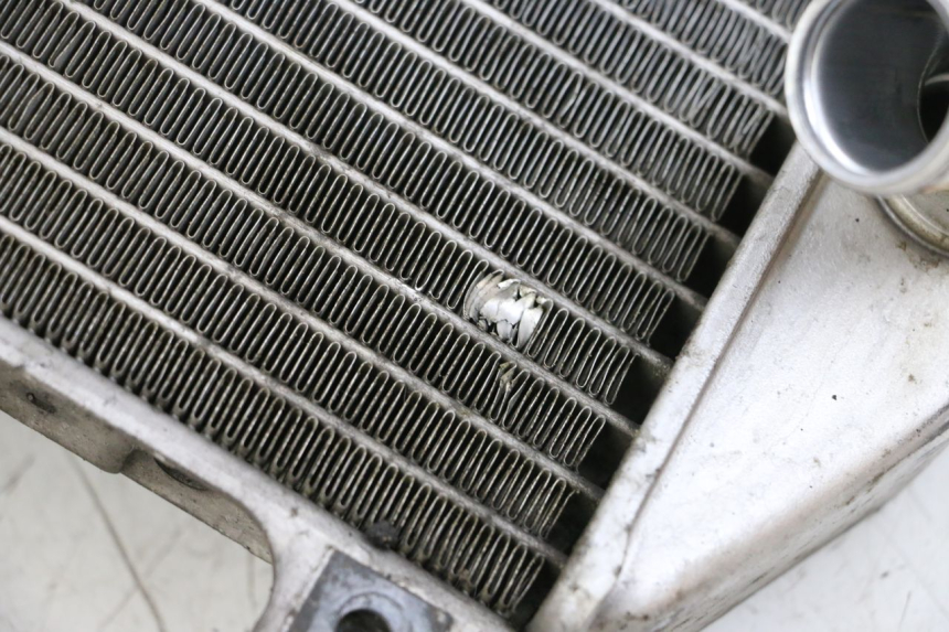 photo de RADIATEUR SUZUKI GSXR GSX-R 1000 (2003 - 2004) - Bevestigingspunten