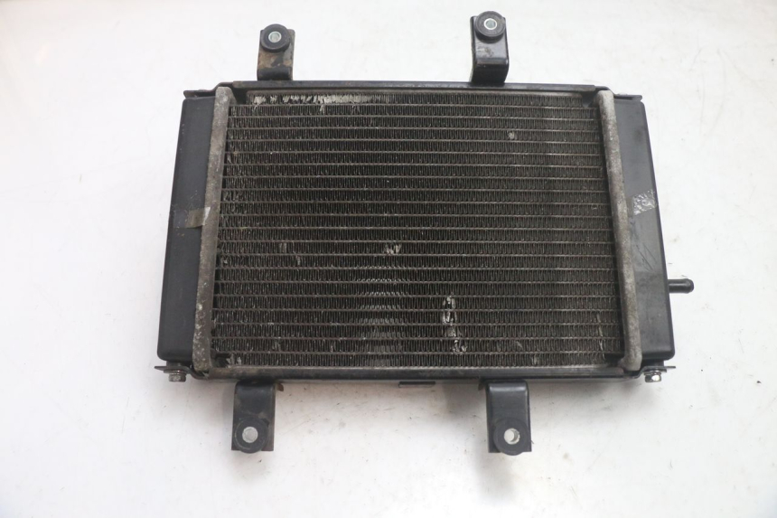 photo de RADIATEUR SYM GTS EVO 125 (2009 - 2013) - Bevestigingspunten