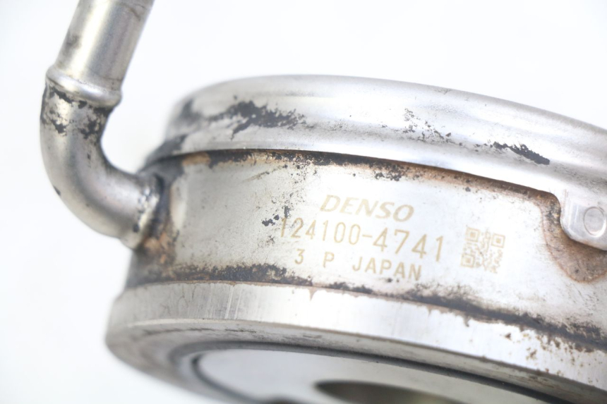 photo de OLIERADIATEUR HONDA FJS SILVERWING SILVER WING 400 (2009 - 2016) - Zoom op gebruiksstaat