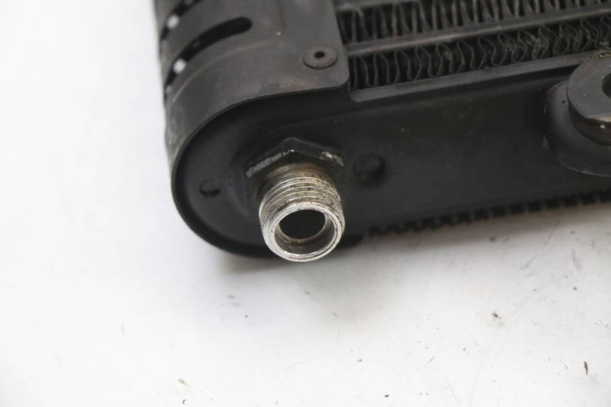 photo de OLIERADIATEUR KAWASAKI ZR7 ZR-7 S 750 (1999 - 2004) - Andere kijkhoek