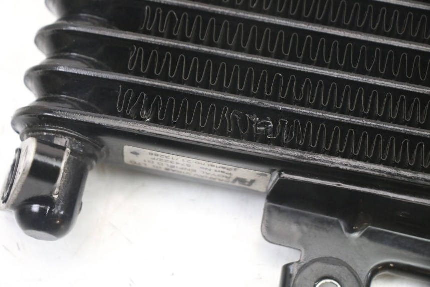 photo de OLIERADIATEUR ROYAL ENFIELD HYMALAYAN 410 (2016 - 2023) - Detail van het onderdeel