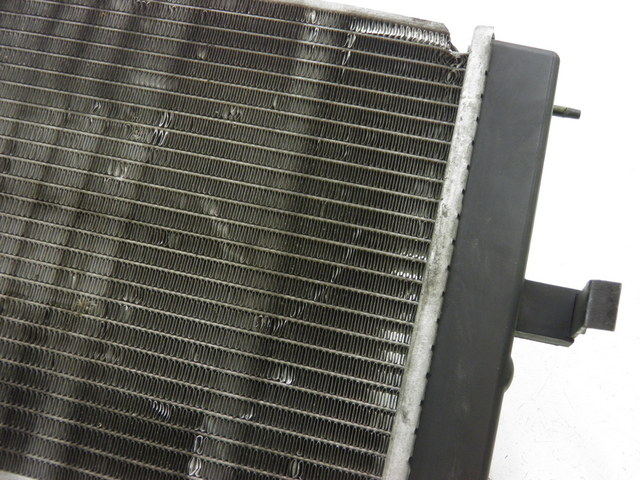 photo de RADIATEUR KYMCO XCITING RI ABS 500 (2010) - Zoom op gebruiksstaat