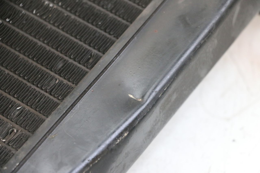 photo de RADIATEUR PIAGGIO MP3 LT 400 (2007 - 2012) - Zoom op gebruiksstaat