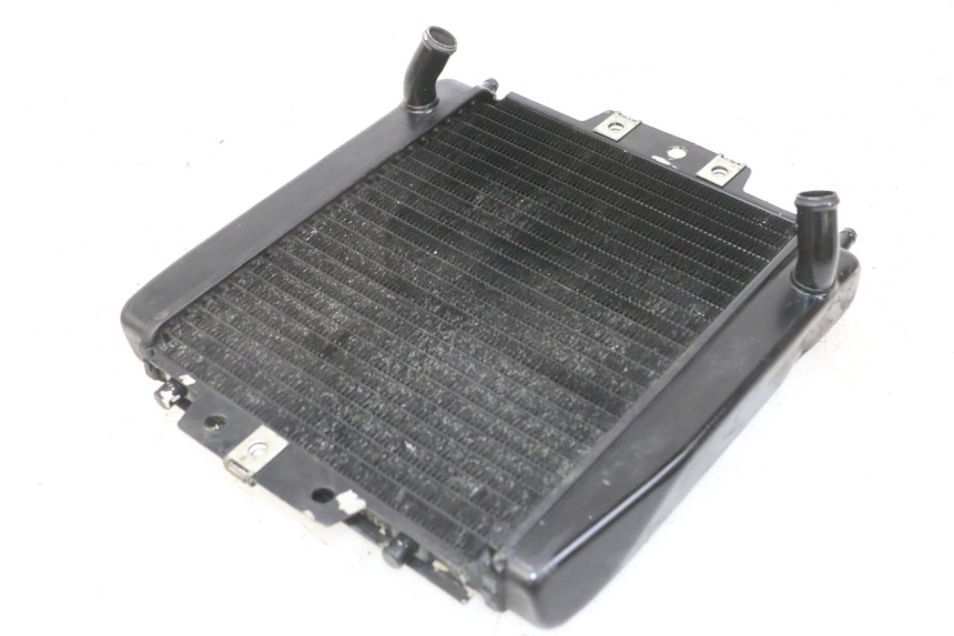 photo de RADIATEUR PIAGGIO MP3 LT 400 (2007 - 2012) - Staat van het oppervlak