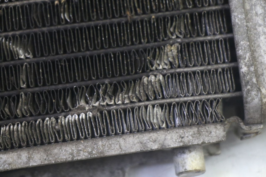 photo de RADIATEUR PIAGGIO MP3 125 (2006 - 2014) - Bevestigingspunten