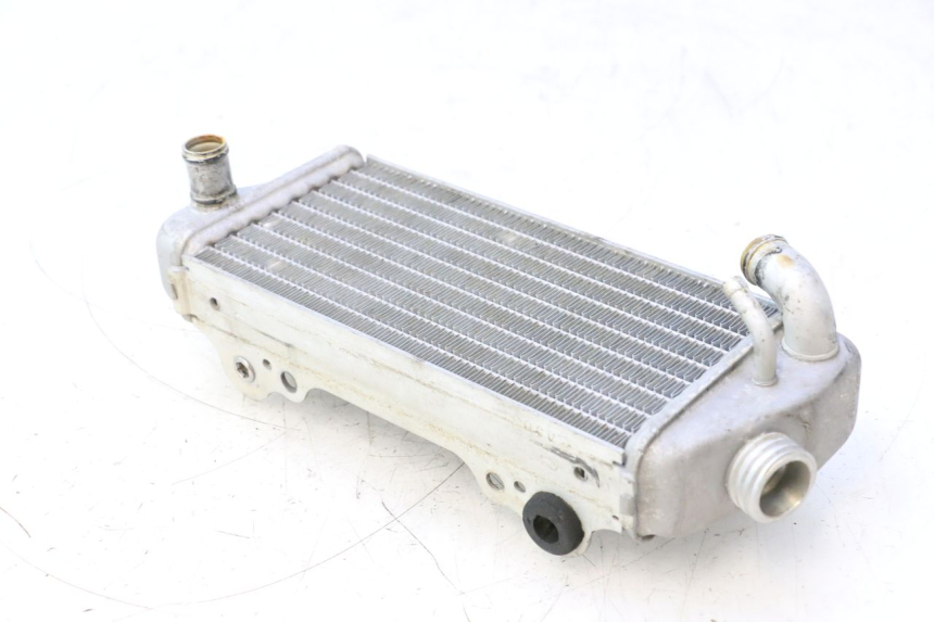 photo de RADIATEUR RIEJU MRT PRO SUPERMOTARD 50 (2007 - 2018) - Staat van het oppervlak
