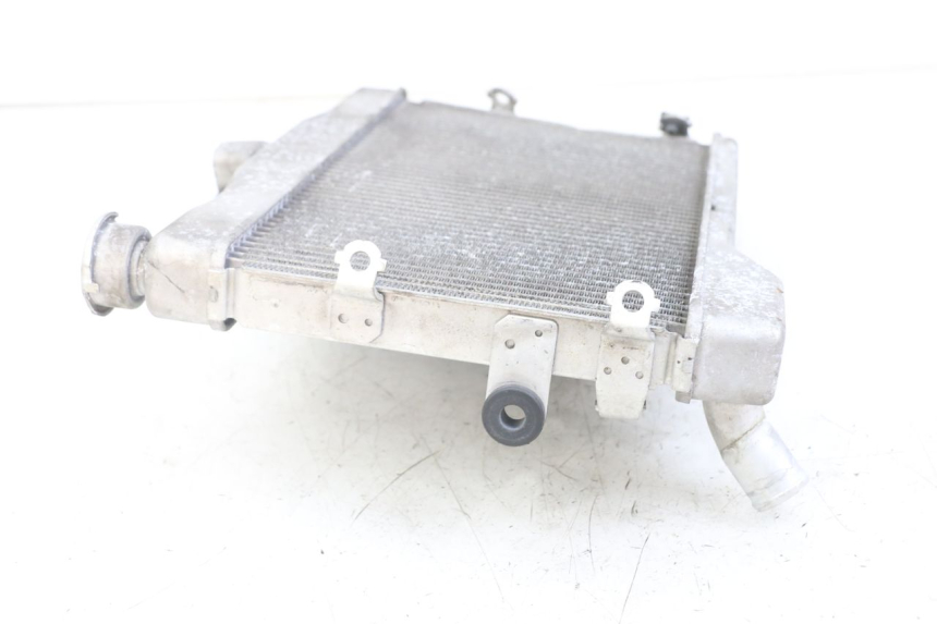 photo de RADIATEUR YAMAHA MT-07 MT07 ABS 700 (2014 - 2017) - Zoom op gebruiksstaat