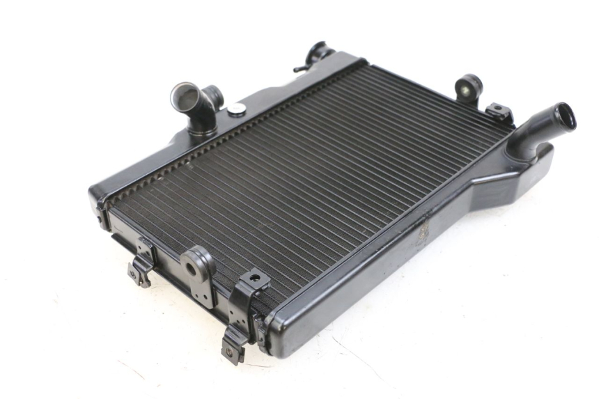 photo de RADIATEUR YAMAHA MT-07 MT07 ABS 700 (2018 - 2020) - Zoom op gebruiksstaat