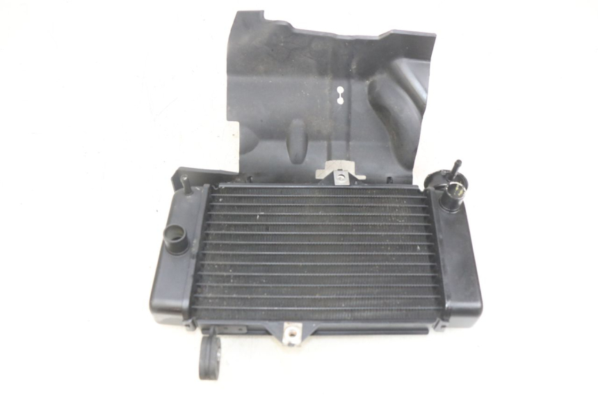 photo de RADIATEUR YAMAHA MT ABS 125 (2014 - 2018) - Bevestigingspunten