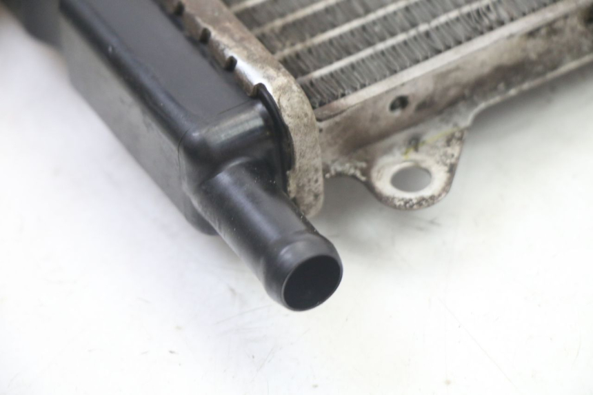 photo de RADIATEUR MBK OVETTO 4T 50 (2008 - 2016) - Andere kijkhoek