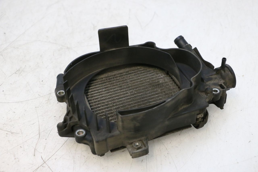 photo de RADIATEUR HONDA PCX (JF57/JF64) 125 (2014 - 2018) - Zoom op gebruiksstaat