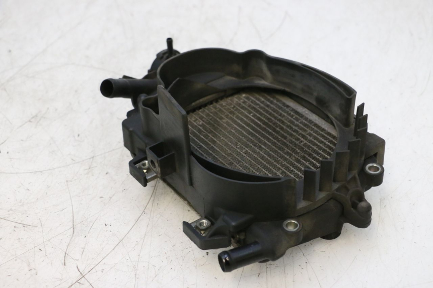 photo de RADIATEUR HONDA PCX (JF57/JF64) 125 (2014 - 2018) - Andere kijkhoek