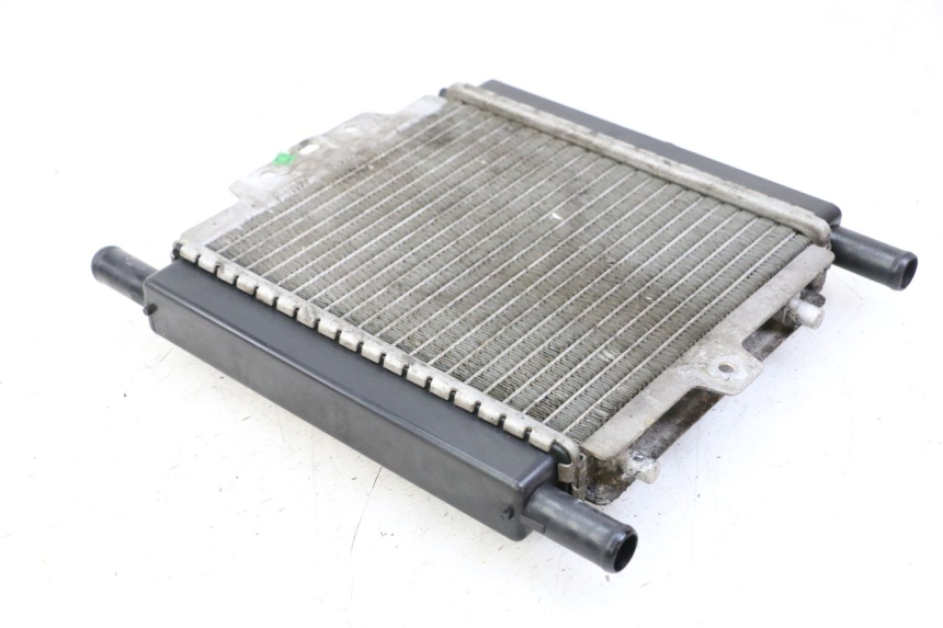 photo de RADIATEUR PEUGEOT SATELIS 125 (2013 - 2018) - Detail van het onderdeel