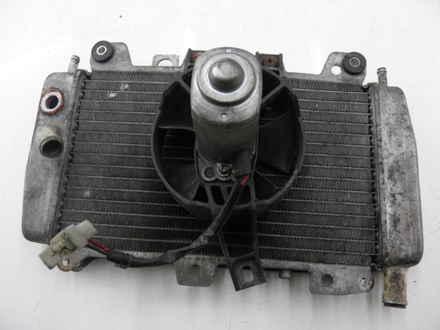 photo de RADIATEUR PIAGGIO X9 EVOLUTION 125 (2003 - 2007) - Detail van het onderdeel