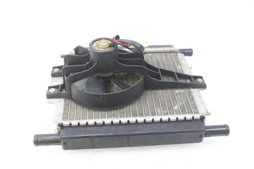 photo de RADIATEUR PEUGEOT SATELIS COMPRESSOR K15 125 (2006 - 2009) - Andere kijkhoek