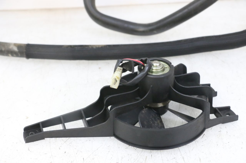 photo de RADIATEUR PEUGEOT SATELIS 125 (2010 - 2012) - Bevestigingspunten