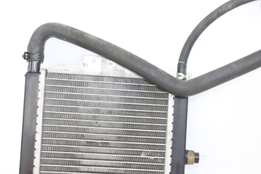 photo de RADIATEUR PEUGEOT SATELIS 125 (2010 - 2012) - Markeringen en referenties
