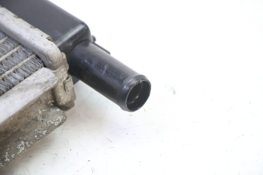 photo de RADIATEUR PEUGEOT SATELIS 250 (2006 - 2012) - Markeringen en referenties