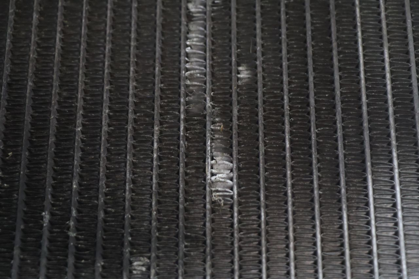 photo de RADIATEUR PEUGEOT SATELIS 125 (2013 - 2018) - Zoom op gebruiksstaat