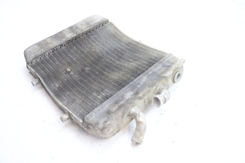 photo de RADIATEUR APRILIA SCARABEO GT 125 (1999 - 2007) - Technische close-up