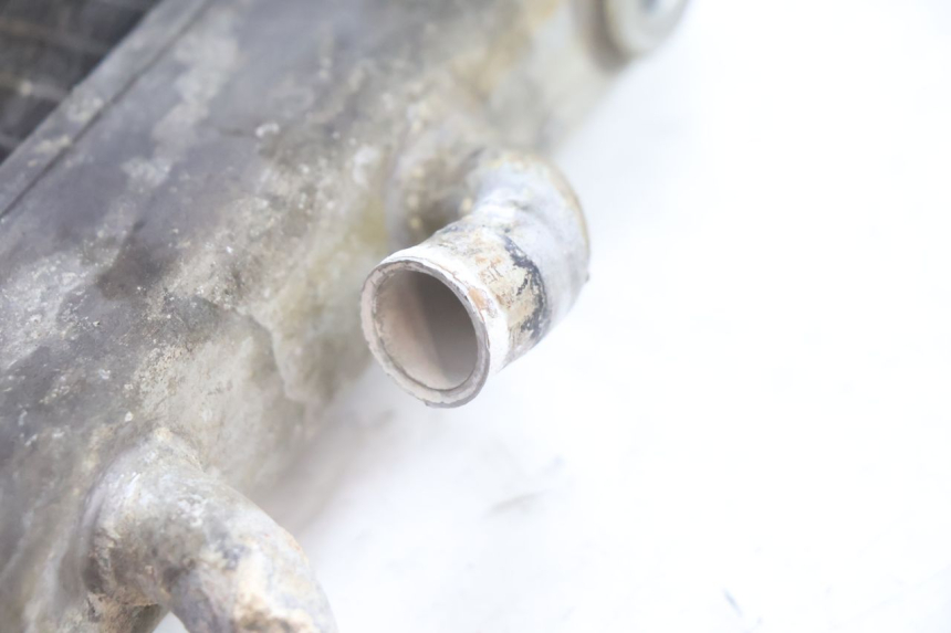 photo de RADIATEUR APRILIA SCARABEO GT 125 (1999 - 2007) - Bevestigingspunten