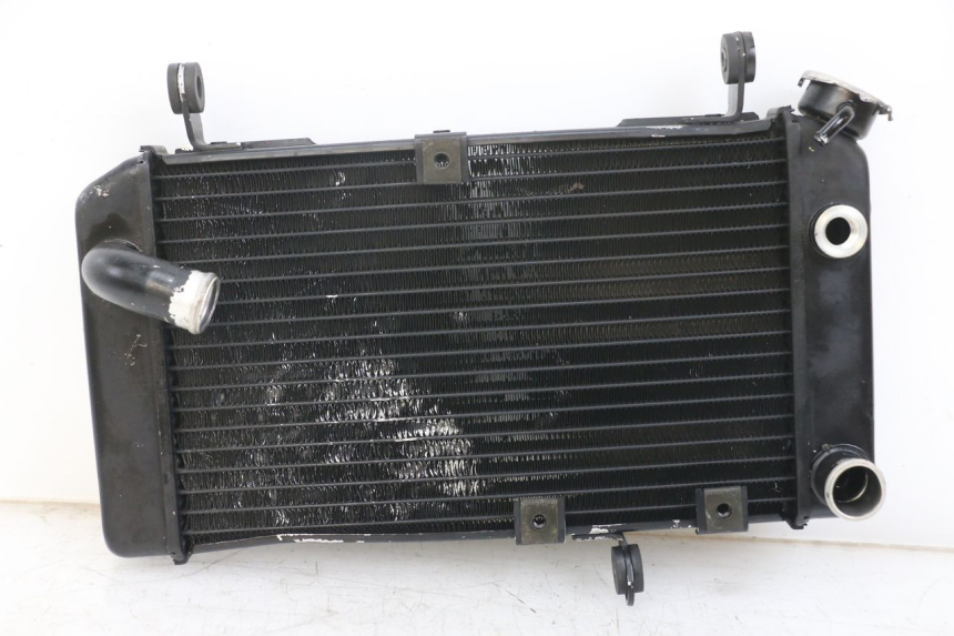 photo de RADIATEUR SUZUKI SV N 650 (1999 - 2002) - Kenmerkende details