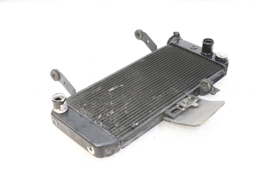 photo de RADIATEUR SUZUKI SV S 650 (2003 - 2009) - Zoom op gebruiksstaat