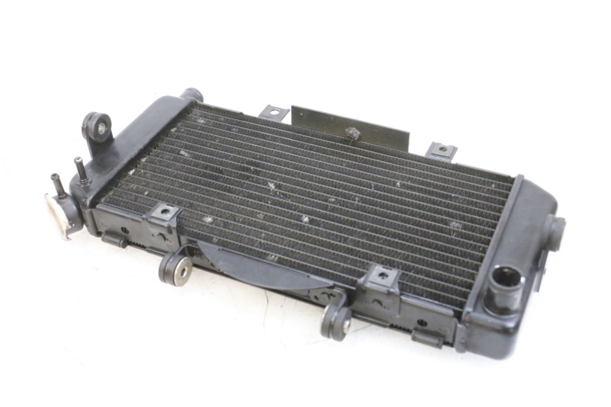 photo de RADIATEUR YAMAHA TDM ABS 900 (2002 - 2014) - Bevestigingspunten