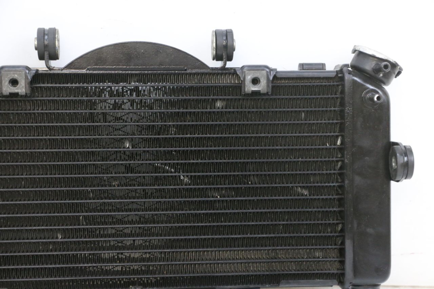 photo de RADIATEUR YAMAHA TDM ABS 900 (2002 - 2014) - Staat van het oppervlak
