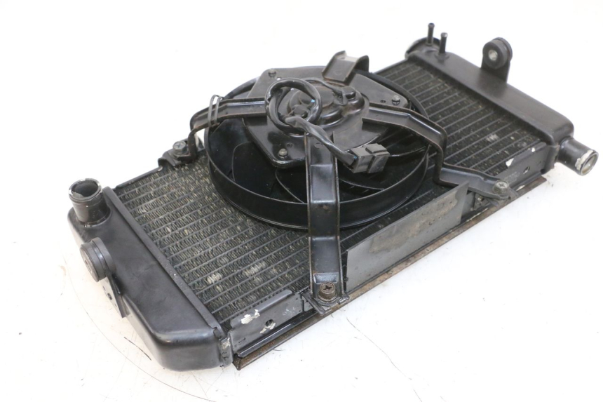 photo de RADIATEUR YAMAHA TDM ABS 900 (2002 - 2014) - Andere kijkhoek