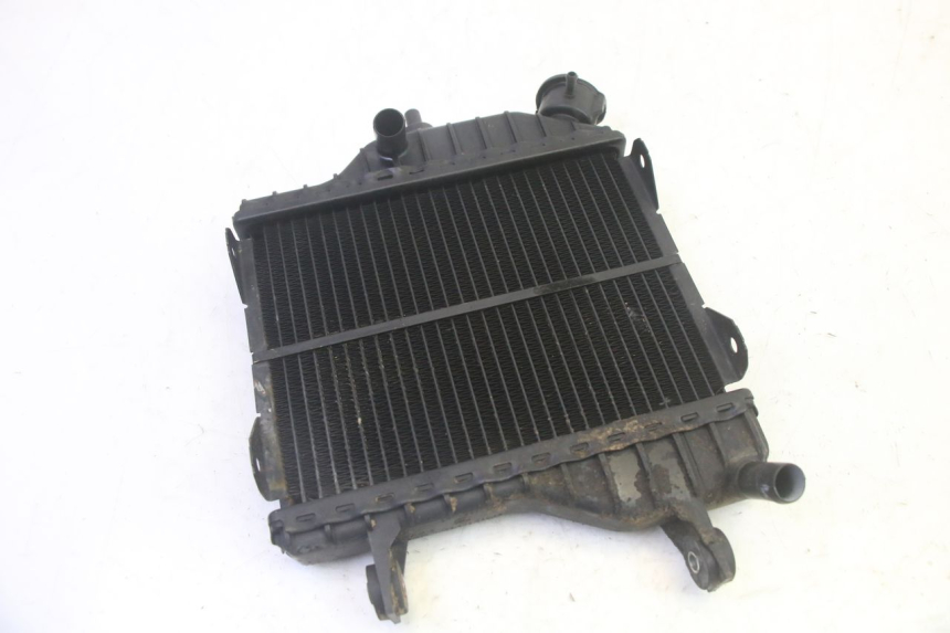 photo de RADIATEUR YAMAHA TZR 50 (2008 - 2016) - Detail van het onderdeel