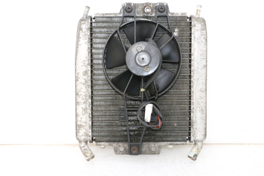 photo de RADIATEUR PIAGGIO X8 125 (2004 - 2007) - Zoom op componenten