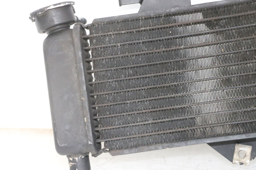 photo de RADIATEUR HONDA XLV VARADERO 125 (2000 - 2006) - Kenmerkende details