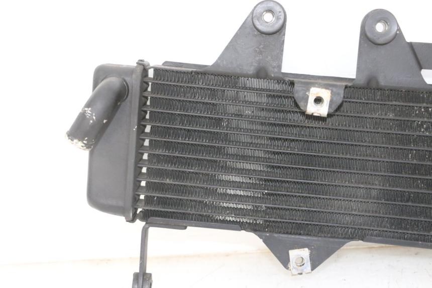photo de RADIATEUR HONDA XLV VARADERO 125 (2000 - 2006) - Staat van het oppervlak