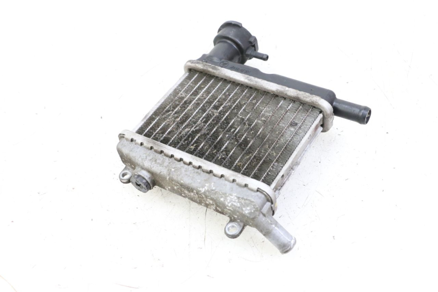 photo de RADIATEUR YAMAHA NEOS NEO'S 4T 50 (2008 - 2016) - Zoom op gebruiksstaat