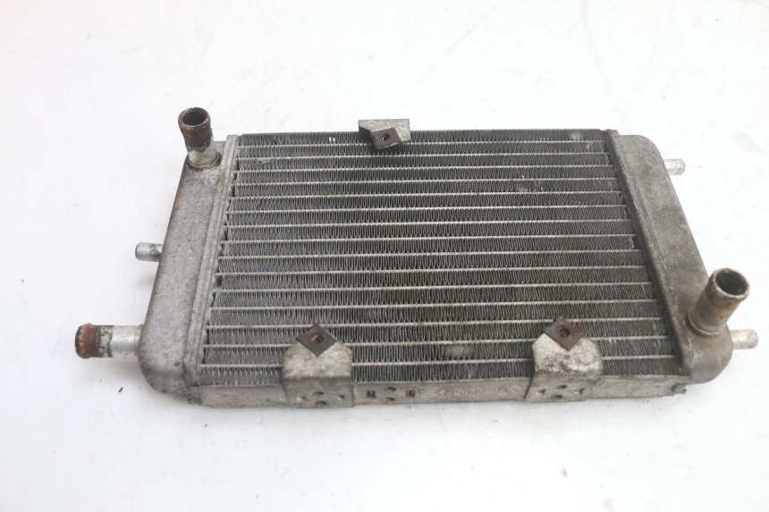 photo de RADIATEUR YAMAHA YP MAJESTY 125 (1998 - 2001) - Andere kijkhoek