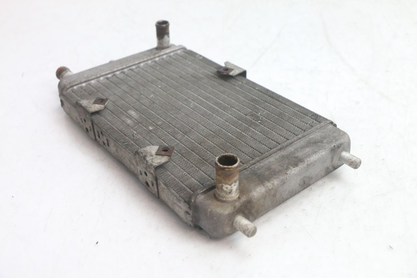 photo de RADIATEUR YAMAHA YP MAJESTY 125 (1998 - 2001) - Bevestigingspunten