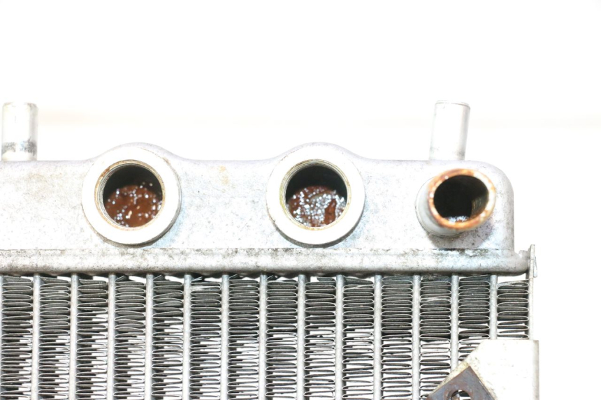 photo de RADIATEUR YAMAHA YP MAJESTY 125 (2002 - 2006) - Zoom op componenten