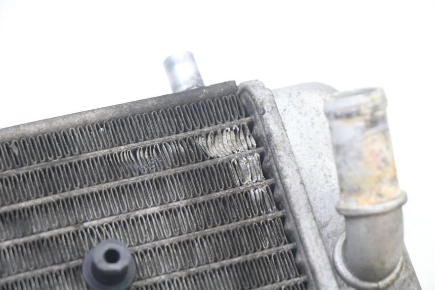 photo de RADIATEUR YAMAHA YP X-MAX XMAX 400 (2014 - 2017) - Detail van het onderdeel