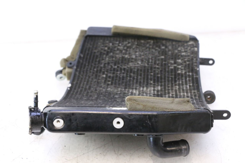 photo de RADIATEUR YAMAHA YZF R6 600 (2008 - 2009) - Aanvullende foto