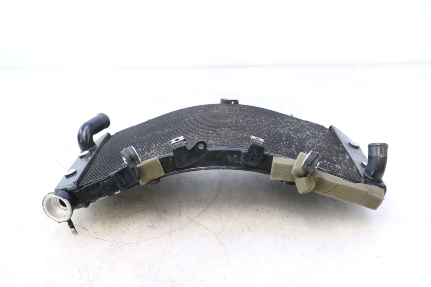 photo de RADIATEUR YAMAHA YZF R6 600 (2008 - 2009) - Visuele inspectie