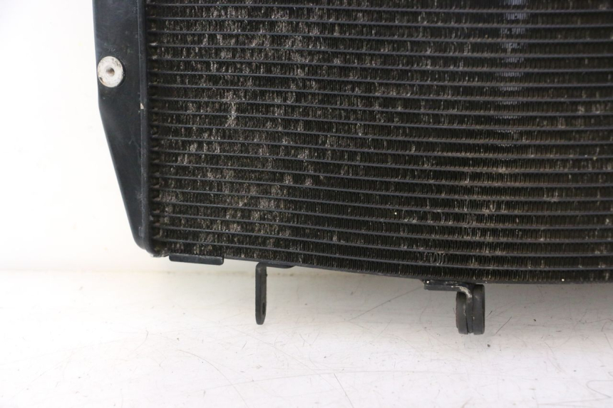 photo de RADIATEUR YAMAHA YZF R6 600 (2008 - 2009) - Staat van het oppervlak