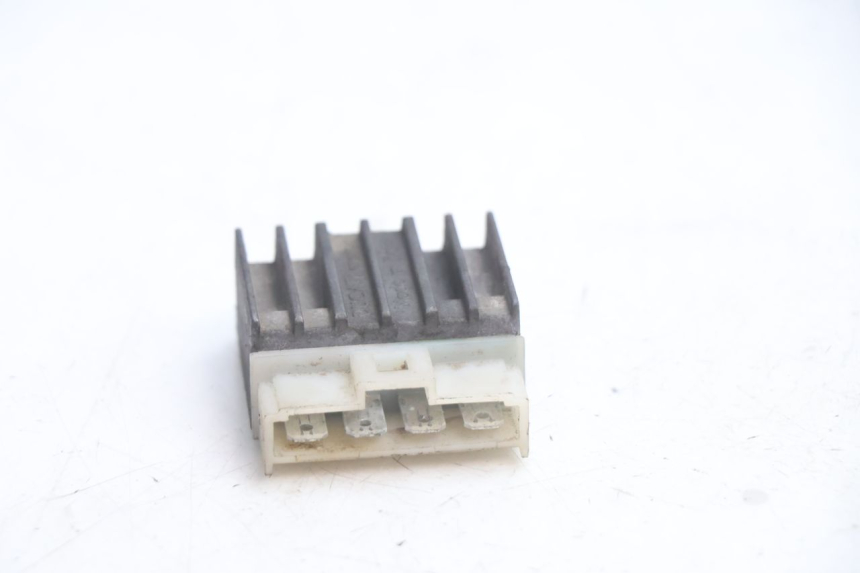 photo de LAADREGELAAR MBK BOOSTER SPIRIT 50 (1996 - 1999) - Zoom op gebruiksstaat