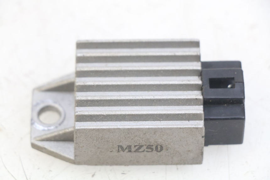 photo de LAADREGELAAR BAOTIAN BT 49 QT-9 50 (2006 - 2010) - Hoofdaanzicht