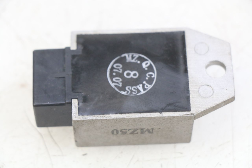 photo de LAADREGELAAR BAOTIAN BT 49 QT-9 50 (2006 - 2010) - Zoom op gebruiksstaat