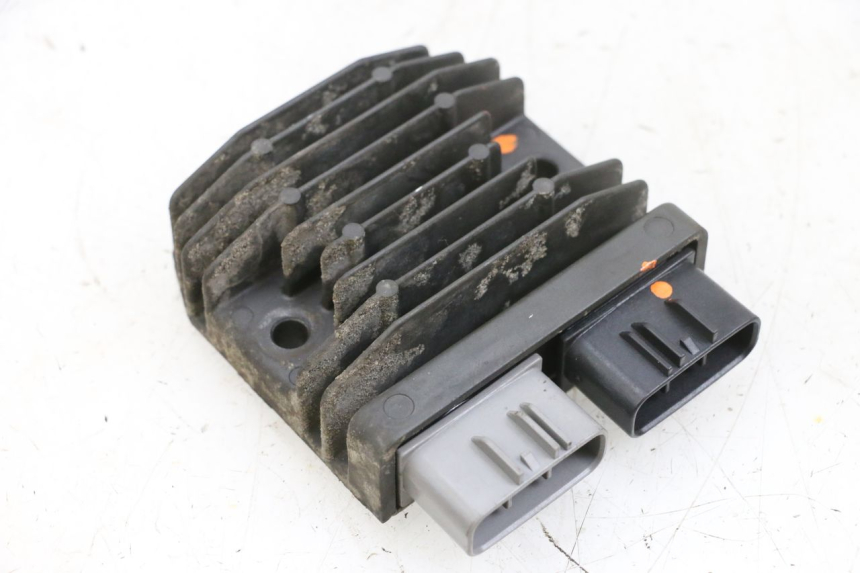 photo de LAADREGELAAR SUZUKI BURGMAN 650 (2013 - 2020) - Hoofdaanzicht